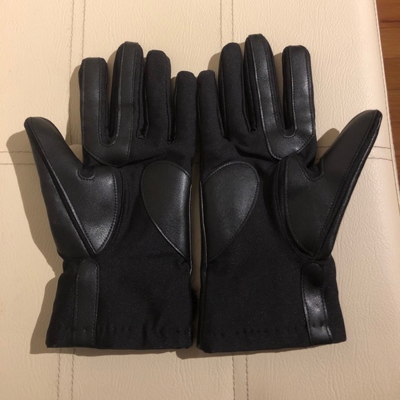 SOLD Leather Gloves - Picture 2 of 9